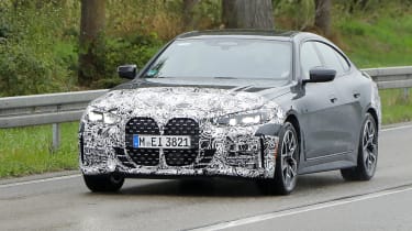 New BMW 4 Series (camouflaged) - front tracking