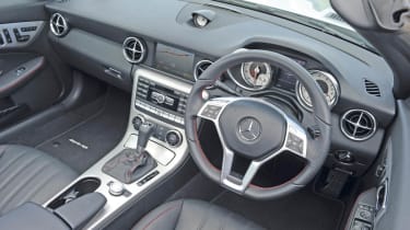 Mercedes SLK 200 interior