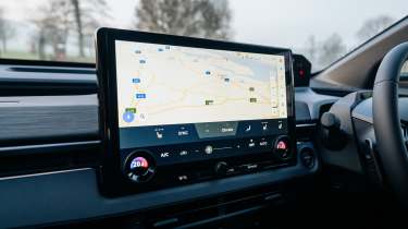 Toyota CH-R+ - screen