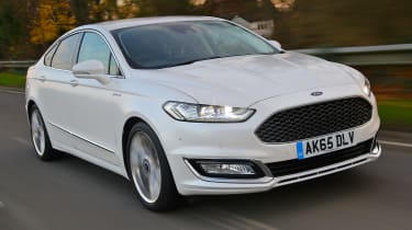 Ford Mondeo Vignale - front twilight