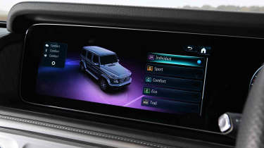 Mercedes G-Class - individual drive mode screen