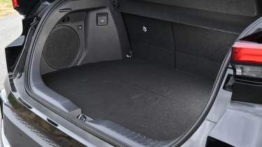 Toyota C-HR - boot