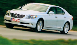 Lexus LS600h