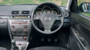 Mazda 3 dash