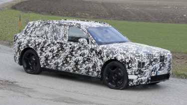 Rolls-Royce electric SUV (camouflaged) - front 3/4