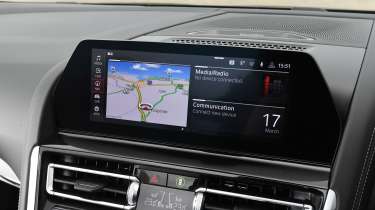 Used BMW 8 Series - screen