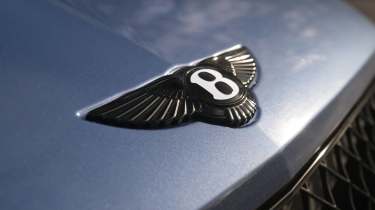 Bentley Bentayga Speed - Bentley badge