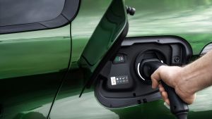 Peugeot 308 - charging