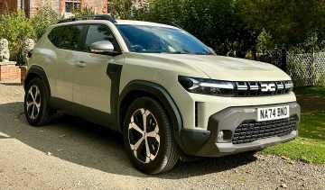 Dacia Duster LT - front 3/4