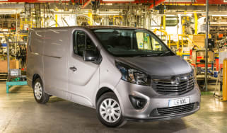 Vauxhall Vivaro 2014 front