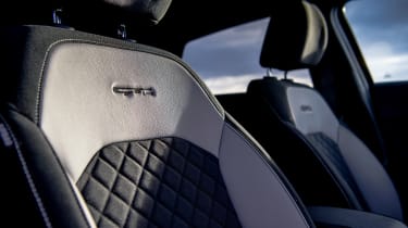 Kia Proceed - seat detal
