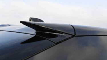 Lexus RZ 300e - roof styling detail