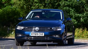 Volkswagen Passat - front cornering