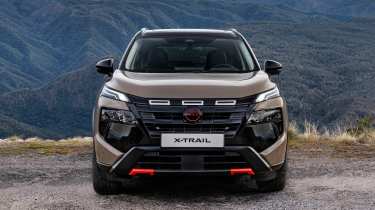 New Nissan X-Trail N-Trek - beige front end