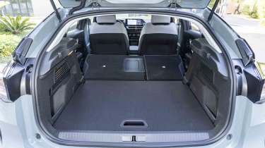 Citroen C4 - rear seats folded