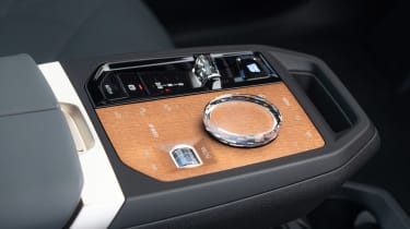 BMW iX M60 - centre console