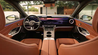 Mercedes GLC - cabin