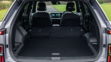 KGM Actyon Hybrid - boot seats down