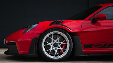 Porsche 911 GT3 RS - front wheel
