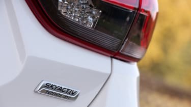 Mazda 6 2.2D badge