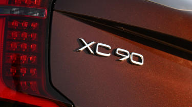 Volvo XC90 - rear badge
