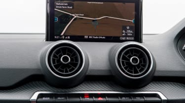 Audi Q2 1.4 TFSI - sat-nav