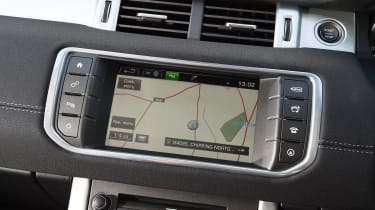 Range Rover Evoque SE Tech 2016 - screen