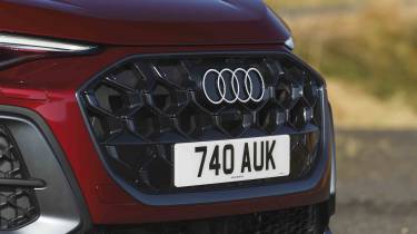 Audi Q5 - grille detail