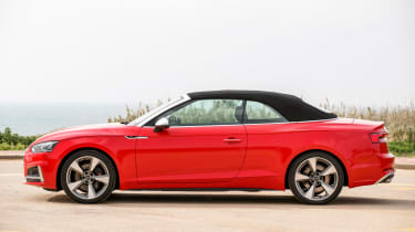 Audi S5 Cabriolet - roof up