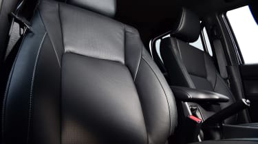 Toyota Hilux - seats