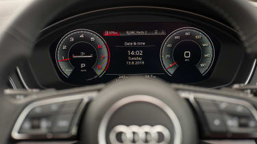 Audi A4 S-Line - dashboard screen