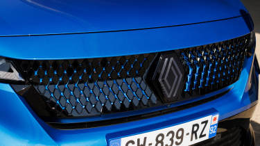 Renault Rafale - grille