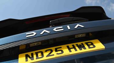 Dacia Bigster - &#039;Dacia&#039; tailgate badge