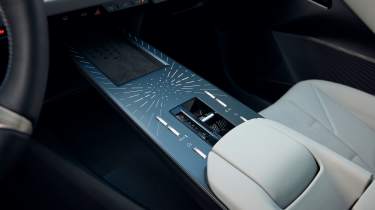 DS No7 - interior