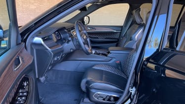Jeep Grand Cherokee SUV - front interior