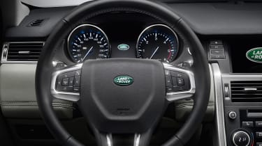 Land Rover Discovery Sport steering wheel