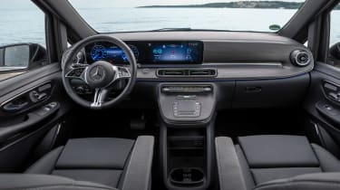 Mercedes EQV - dash