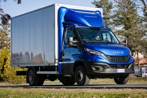 IVECO Daily Cab Box - front tracking