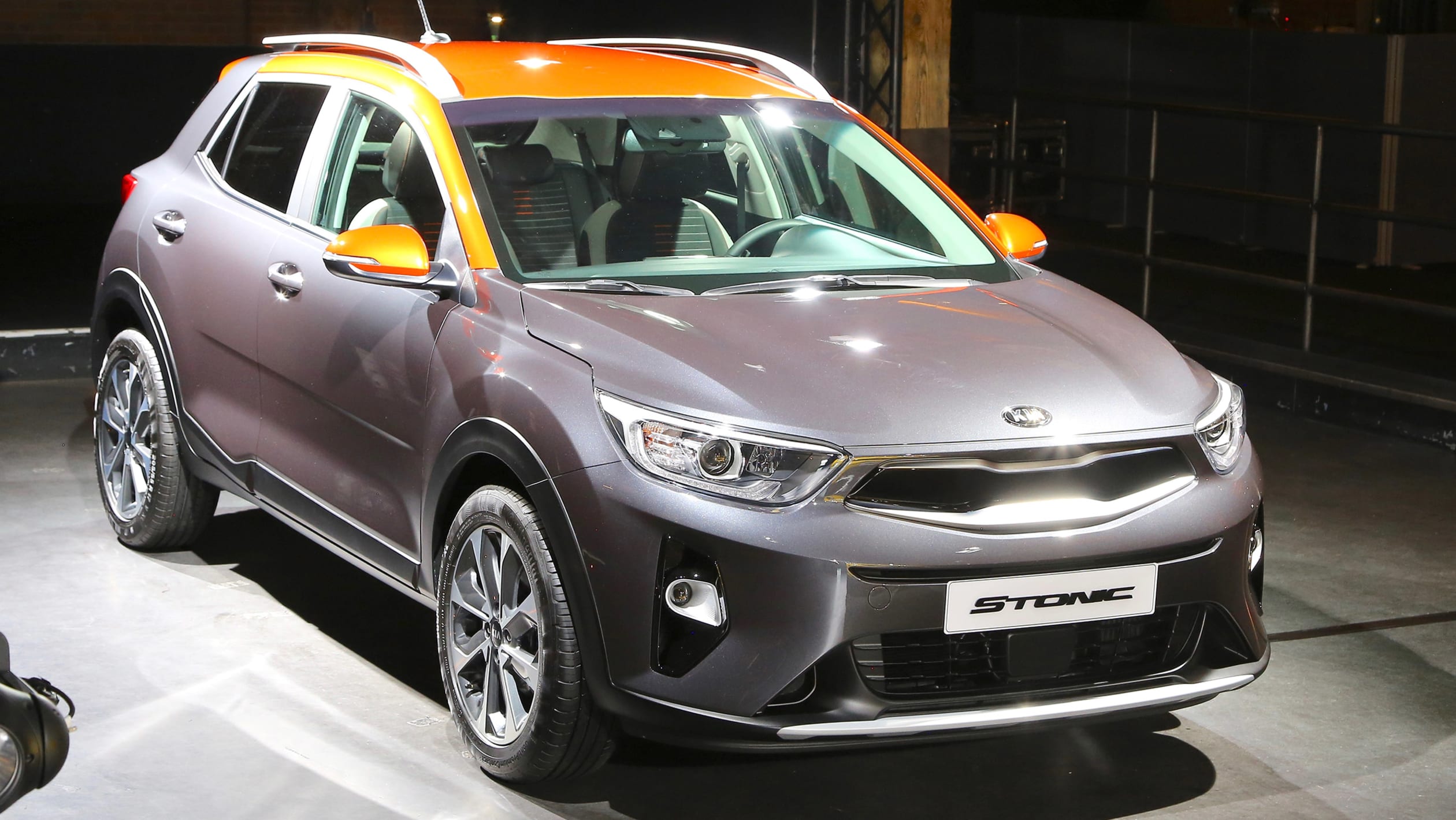 All-new Kia Stonic Revealed For B-Segment SUV Assault - Pictures | Auto ...