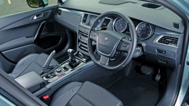 Peugeot 508 interior