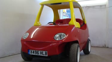 Cosy Coupe replica front 