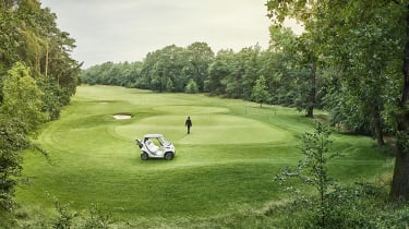 Mercedes Style Edition Garia - on course