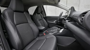 Mazda 2 hybrid - seats
