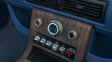 Lunaz Range Rover Classic - centre console