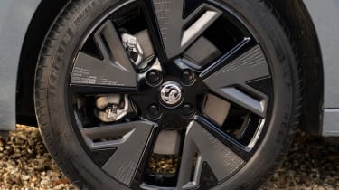 Vauxhall Corsa Electric facelift - wheel