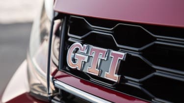 Volkswagen Golf GTI Performance Pack 2017 badge