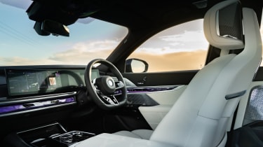 BMW i7 - interior