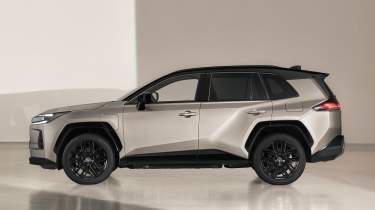 Toyota RAV4 - side
