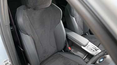 BMW X2 - front seats