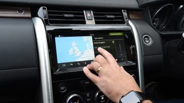 Land Rover Discovery - infotainment